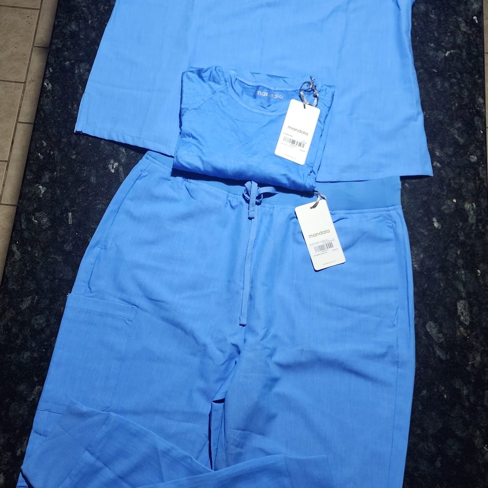 Mandala Heather Blue Scrub Set and Log Sleeve Undershirt
